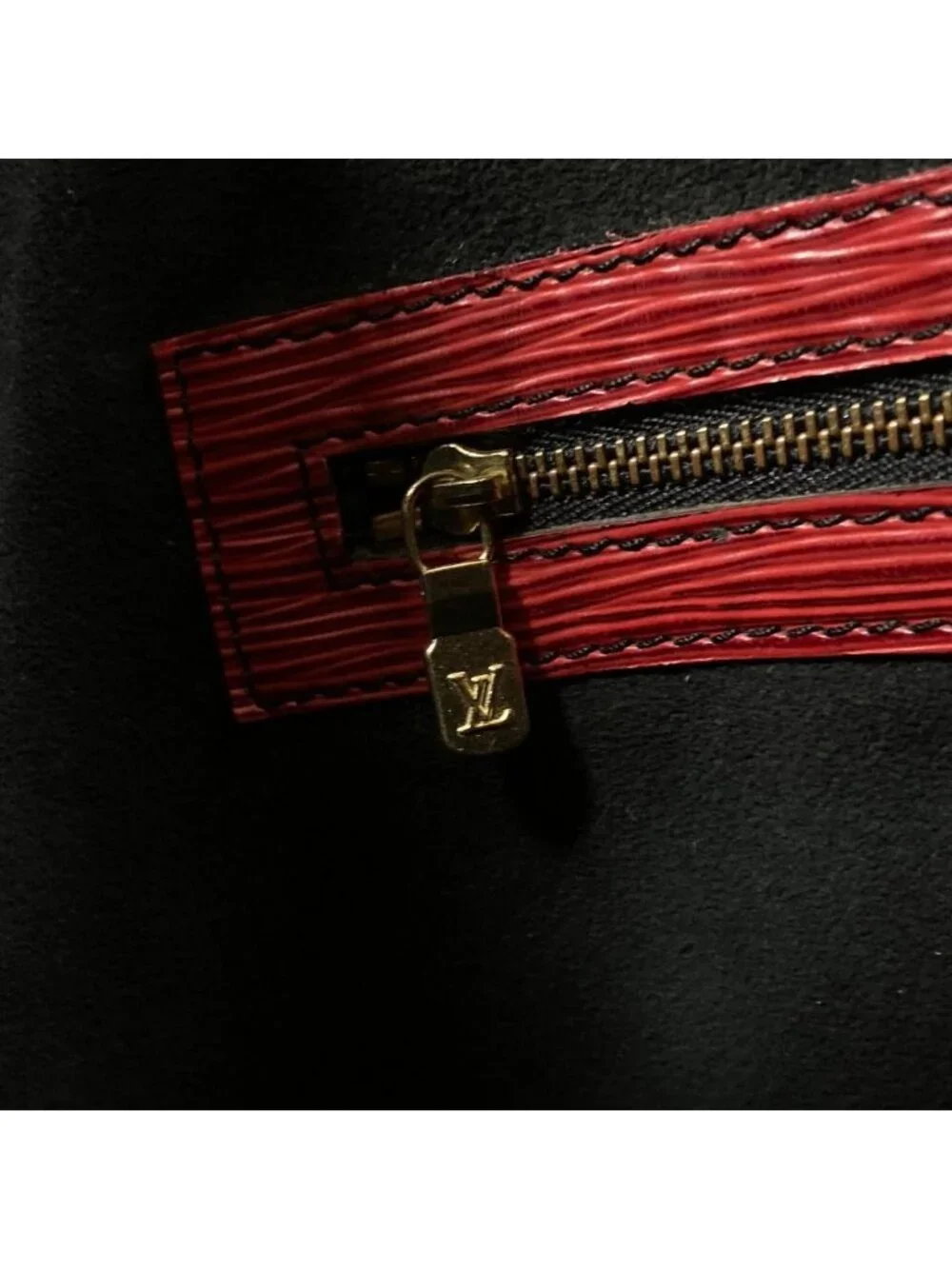 Louis Vuitton Epi Leather Noe Shoulder Bag Castilian